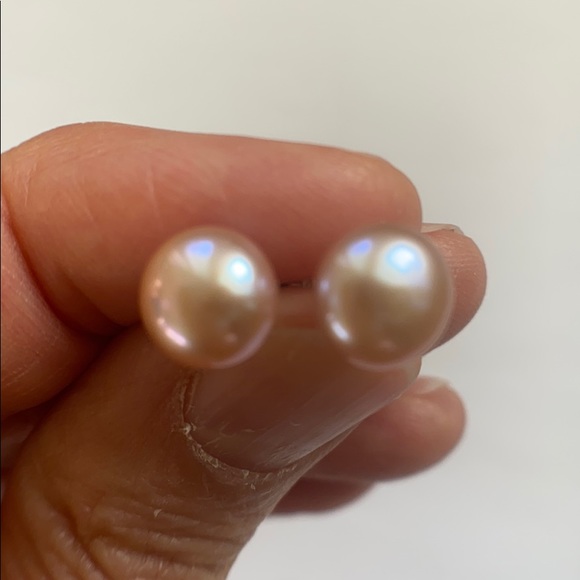 Handmade Jewelry - 7.8mm AAA HIGH Luster Pink/Purple Pearl Stud Earri